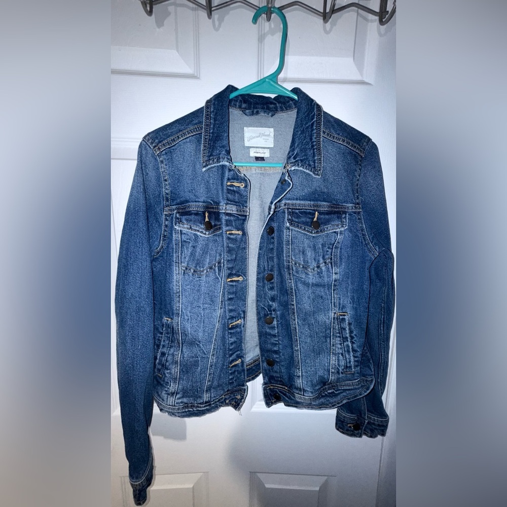 Universal Thread Co Dark Blue Freeborn Jean Jacket - Medium